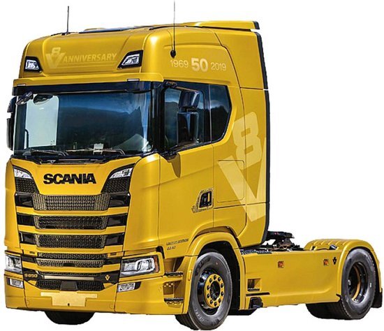 Italeri 1:24 3927 Scania S730 V8 Highline Truck 4x2 Plastic kit