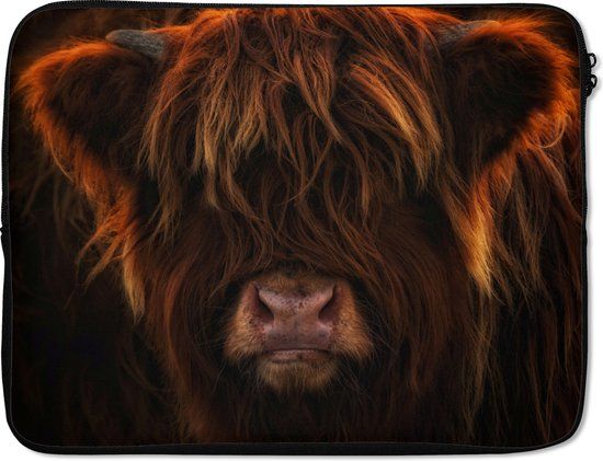SleevesAndCases Laptophoes 15.6 inch - Schotse Hooglander - Koe - Zwart - Portret - Laptop sleeve