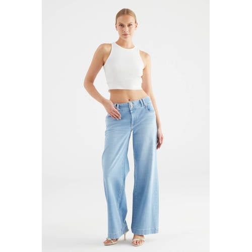 Cup of Joe Denim Carlotta Wide Leg Jeans Light Blue W34 x L34