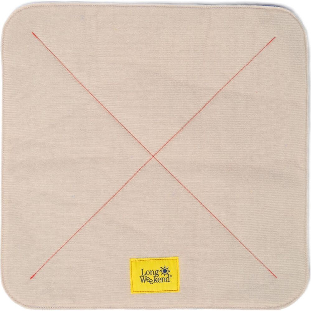 Long Weekend Padded Camera Wrap 19x19