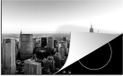 Merkloos KitchenYeah® Inductie beschermer 77x51 cm - Zonsopkomst bij de skyline van New York - zwart wit