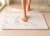 edihome, Diatomiet badmat, 40 x 60 cm, steentapijt, sneldrogend, antislip, met strik, robuust, absorberend, schimmelvrij, voor douche en badkamer (Wit Marmer)