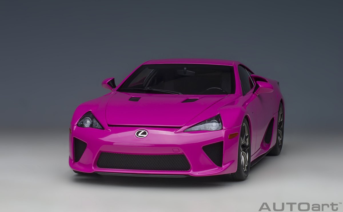 AUTOart 1/18 Lexus LFA, Passionate Pink