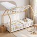 en.casa Kinderbed "Sisimiut" in Montessori-stijl, met een huisachtige uitstraling, inclusief matras en valbeveiliging. Gemaakt van grenenhout, afmetingen 90 x 200 cm, kleur wit/naturel