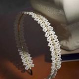 LanLivia Zhu Handgemaakte Parel Haarband – Elegant Cadeau voor Bruiloft, Verjaardag of Meisje