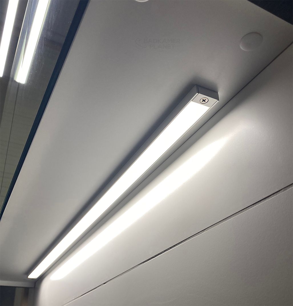 Badkamerplanet Spiegellamp 120 cm Future Onderverlichting