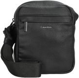 Calvin Klein Must Reporter Schoudertas 24 cm zwart