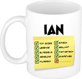 Bellatio Decorations Naam mok Ian - wit - top gozer - keramiek - 300 ml - cadeau collega beker