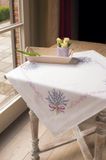 Vervaco Tafelkleed kit Lavendel - Borduurpakket - Wit - 80x80 cm