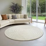 le tapis Everest – Tapis rond moderne avec effet 3D haut-bas et motif anneaux d'arbre – Crème – Ø 120 cm