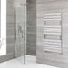 Hudson Reed Portland Porte de douche pivotante rectangulaire – 70 cm – Design moderne – Chrome – Poignée charnière