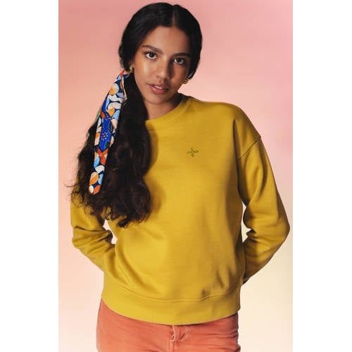 Pink Noir sweater oker