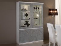 Vitrinekast ROMEO 4 deuren marmer/wit met verlichting
