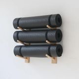 Rangement mural pour tapis de yoga et rouleau en mousse
