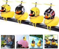 Shenzhen Haorui Industrial Technology Co., Ltd. 4 pièces de canards couineurs en caoutchouc pour cyclistes - Canards de course pour vélo - Klaxon de vélo mignon avec casque et hélice - Cadeau pour cyclistes - Cadeau pour cyclistes