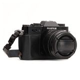 MegaGear MG957 Ever Ready lederen camera halve tas met draagriem, compatibel met Fujifilm X-T30, X-T20, X-T10 - zwart