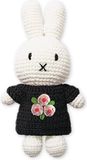 Nijntje crochetée avec des fleurs