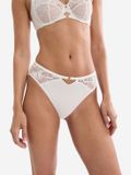 Triumph Tai-Slip Wild Gardenia Florale